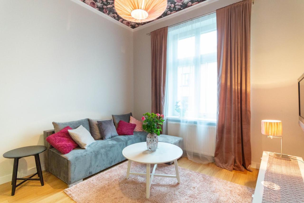 Glamorous And Brand New 2 Bedroom 克拉科夫 外观 照片